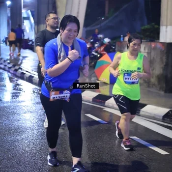 Runner Photo 7928553