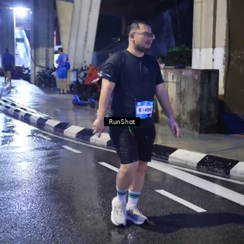 Runner Photo 7928608