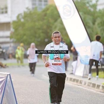 Runner Photo 7928645
