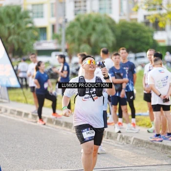 Runner Photo 7928687