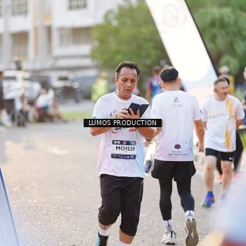 Runner Photo 7928695