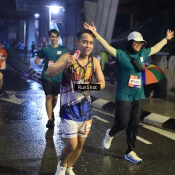 Runner Photo 7928798