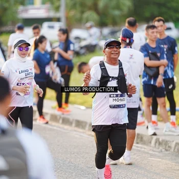 Runner Photo 7928839