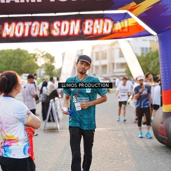 Runner Photo 7928843