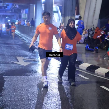 Runner Photo 7928856