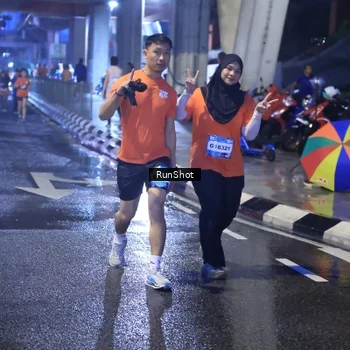 Runner Photo 7928870