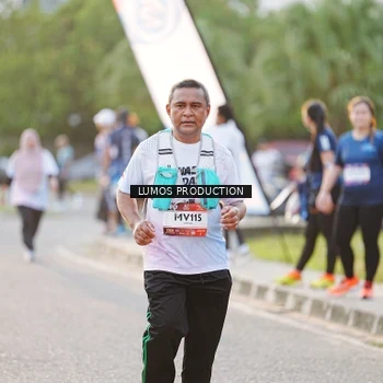 Runner Photo 7928896