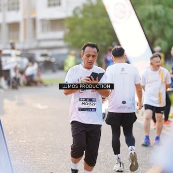 Runner Photo 7928951
