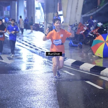 Runner Photo 7928965