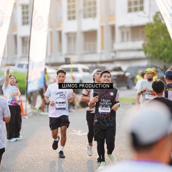 Runner Photo 7929002