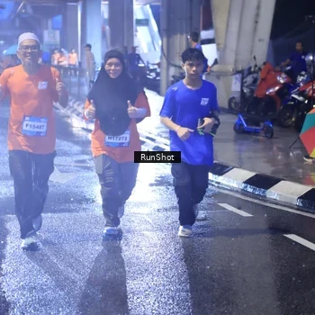 Runner Photo 7929042