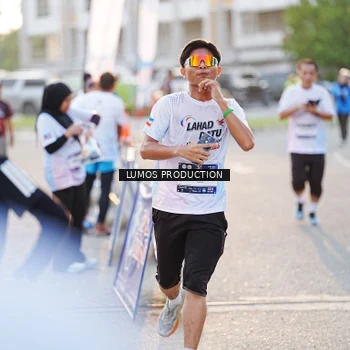 Runner Photo 7929089