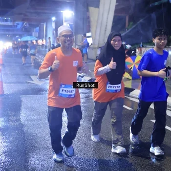 Runner Photo 7929105