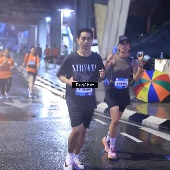 Runner Photo 7929260