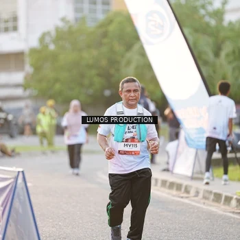 Runner Photo 7929289