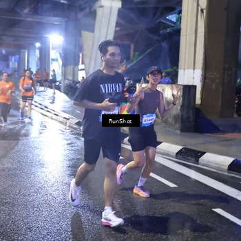 Runner Photo 7929292