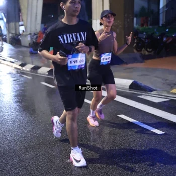 Runner Photo 7929305