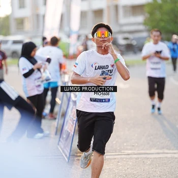 Runner Photo 7929330