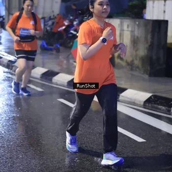 Runner Photo 7929333