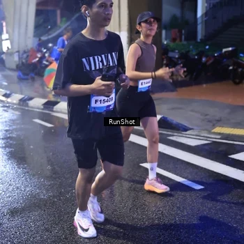 Runner Photo 7929337