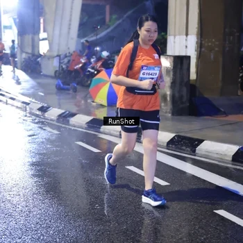 Runner Photo 7929370
