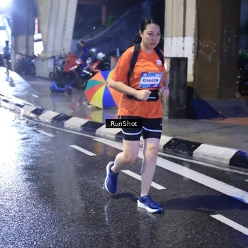 Runner Photo 7929372