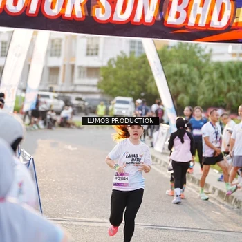 Runner Photo 7929375