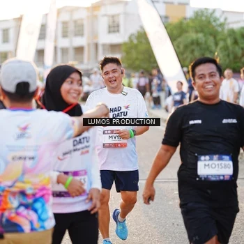 Runner Photo 7929378