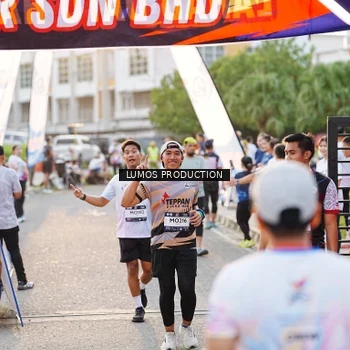 Runner Photo 7929393
