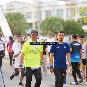 Runner Photo 7929400