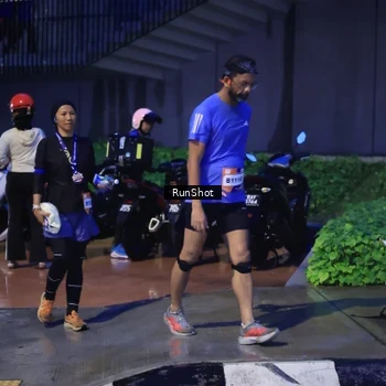 Runner Photo 7929408