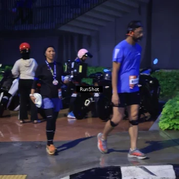 Runner Photo 7929412