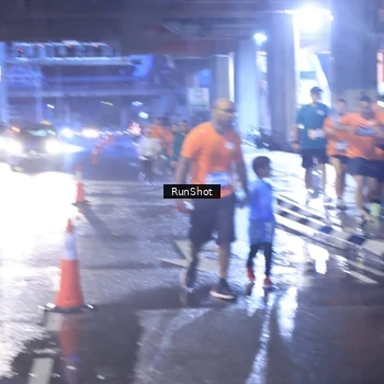Runner Photo 7929449