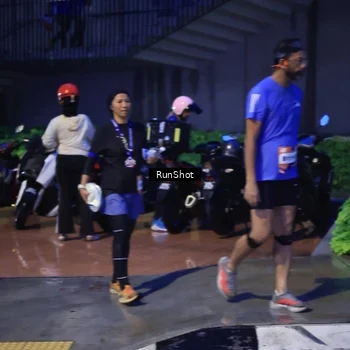 Runner Photo 7929452