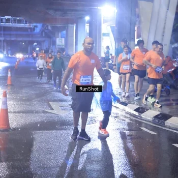 Runner Photo 7929477