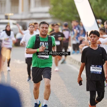 Runner Photo 7929485