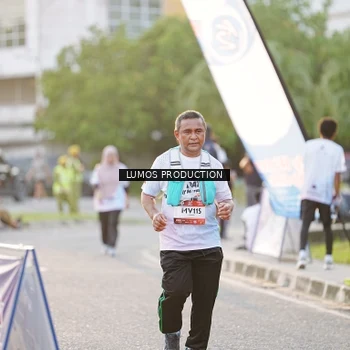 Runner Photo 7929566