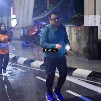 Runner Photo 7929575