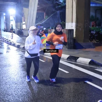Runner Photo 7929634
