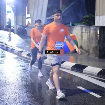 Runner Photo 7929692