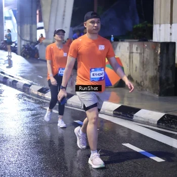 Runner Photo 7929695