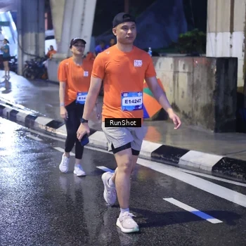 Runner Photo 7929696