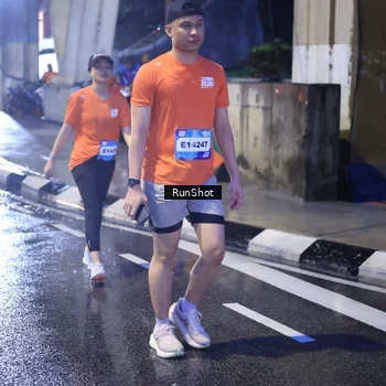 Runner Photo 7929704