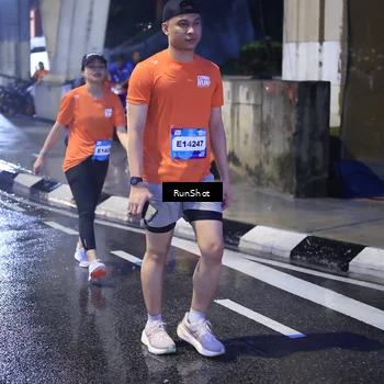 Runner Photo 7929705