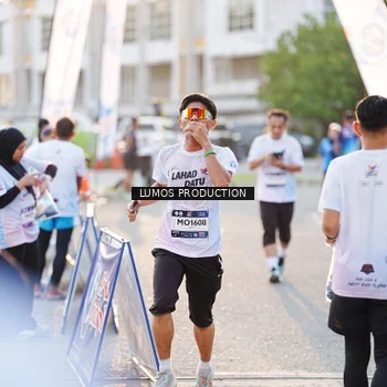 Runner Photo 7929805