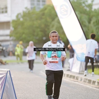 Runner Photo 7929850