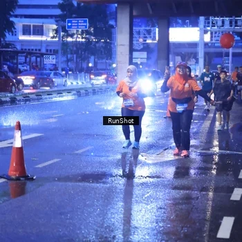 Runner Photo 7929851