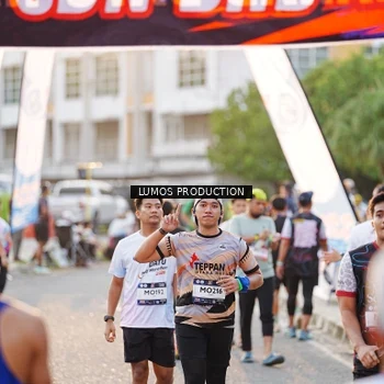 Runner Photo 7929895