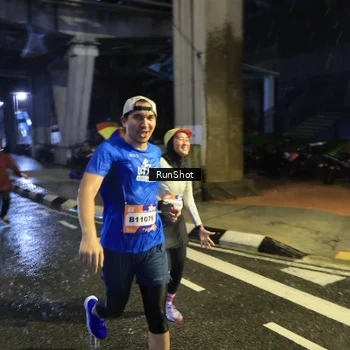Runner Photo 7929931