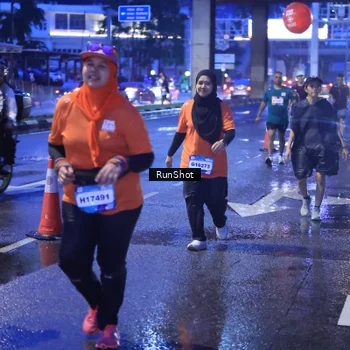 Runner Photo 7929944